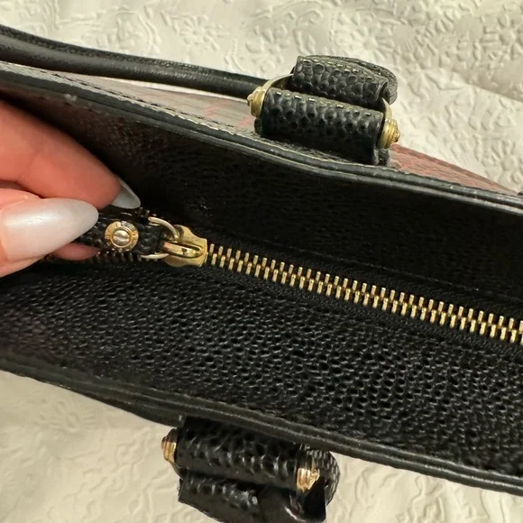 Henri Bendel Red Black Crocodile Print Leather Handbag - Picture 11 of 11